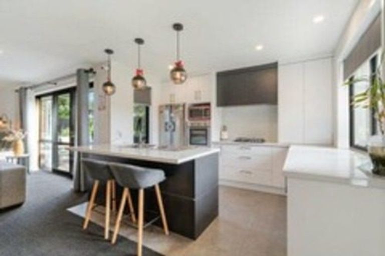 Photo of property in 25 Captain Mitchell Drive, Opaheke, Papakura, 2113