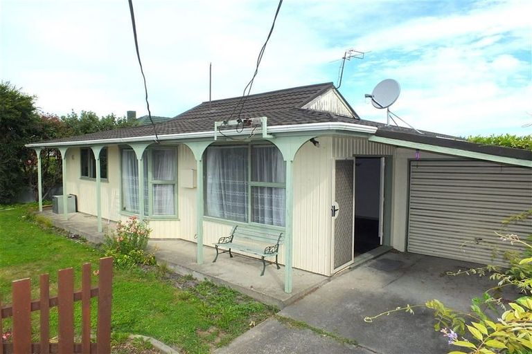 Photo of property in 2/332 Hills Road, Mairehau, Christchurch, 8013