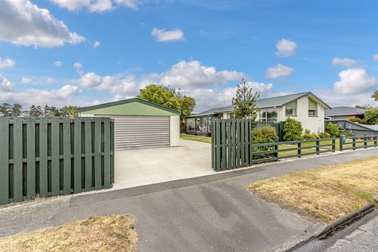 Photo of property in 45 Ruru Road, Bromley, Christchurch, 8062