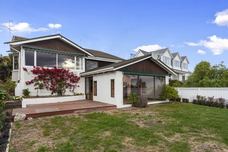 Photo of property in 11 Westenra Terrace, Cashmere, Christchurch, 8022