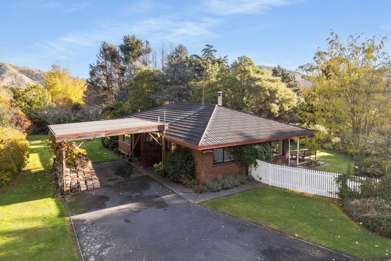 Photo of property in 26 Ngatiawa Road, Reikorangi, Waikanae, 5391