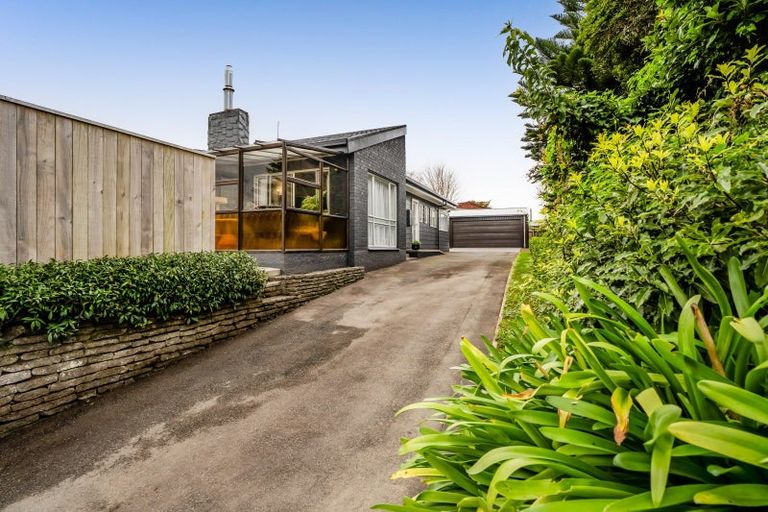 Photo of property in 19 Tainui Terrace, Inglewood, 4330