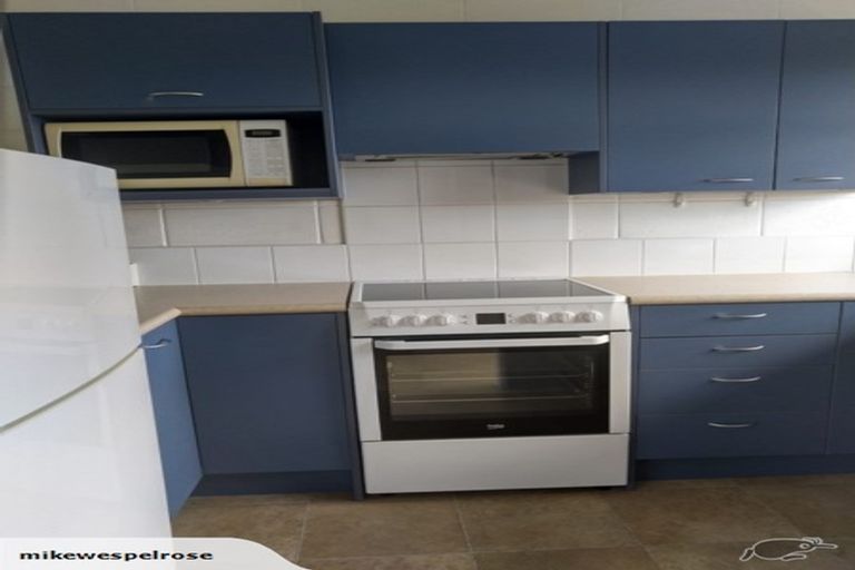 Photo of property in 2/6 Whaui Street, Vogeltown, Wellington, 6021