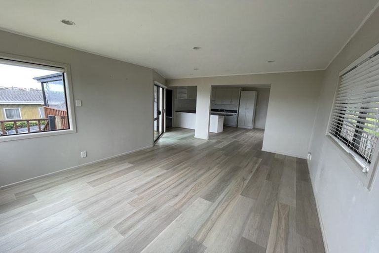 Photo of property in 21 Rimu Road, Stanmore Bay, Whangaparaoa, 0932