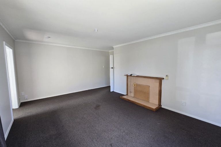 Photo of property in 37 Flay Crescent, Burnside, Christchurch, 8053