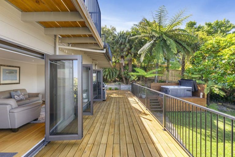 Photo of property in 133 Sandspit Road, Shelly Park, Auckland, 2014