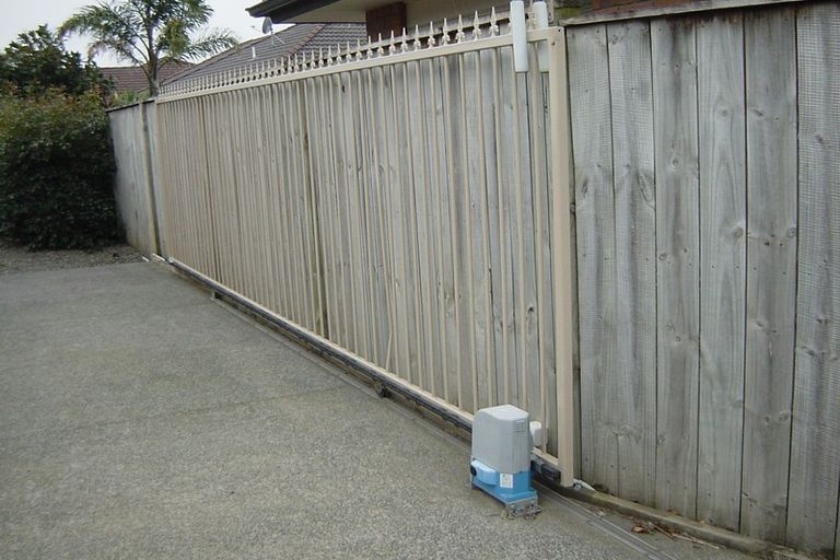 Photo of property in 37 Kelvin Hart Drive, East Tamaki, Auckland, 2013