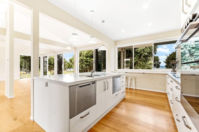 Photo of property in 28 Schooner Avenue, Snells Beach, 0920