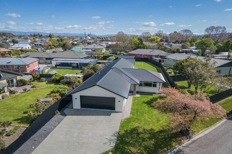 Photo of property in 16 Fox Street, Temuka, 7920