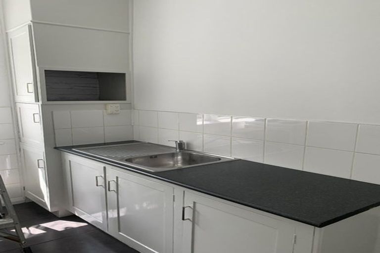 Photo of property in 7/9 Bell Street, Marton, 4710