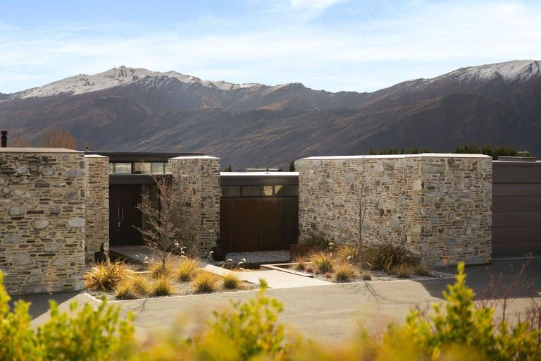 Photo of property in 6 Bloxham Lane, Lake Hayes, Queenstown, 9371