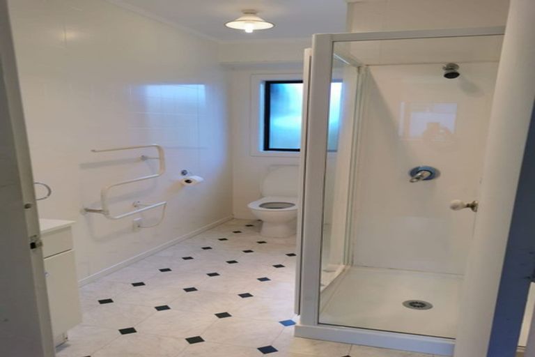 Photo of property in 29 Nalanda Crescent, Broadmeadows, Wellington, 6035