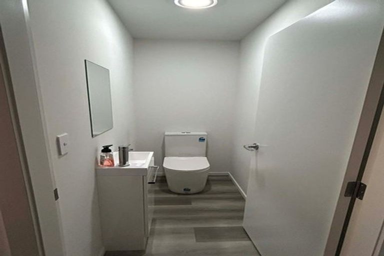 Photo of property in 4/20 Ballinger Place, Carterton, 5713