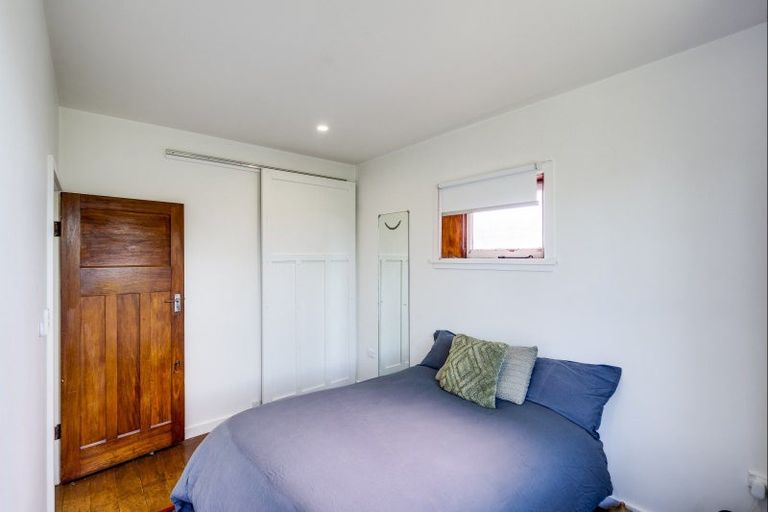 Photo of property in 1013 Heretaunga Street East, Parkvale, Hastings, 4122