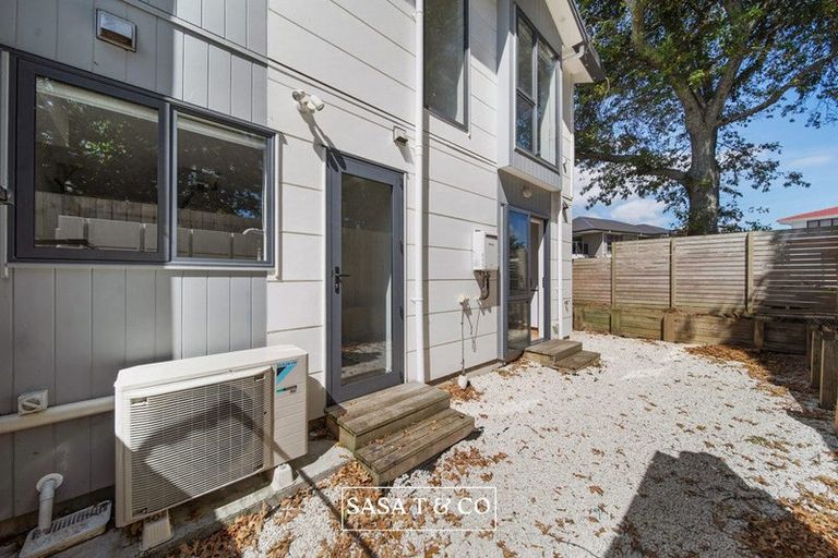 Photo of property in 64 Landscape Road, Papatoetoe, Auckland, 2025