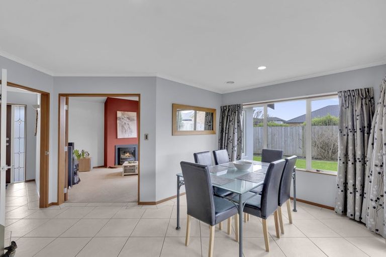 Photo of property in 33 Grace Avenue, Rototuna North, Hamilton, 3210