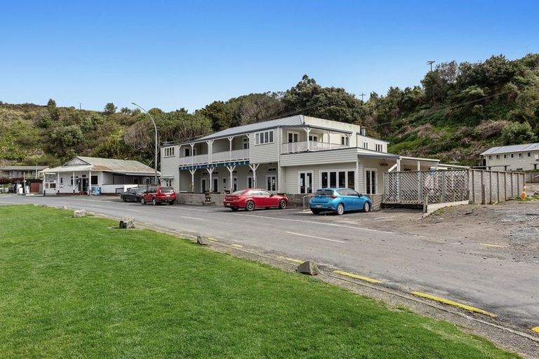 Photo of property in 21 Orete Point Road, Waihau Bay, Te Kaha, 3199