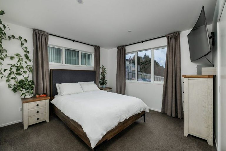 Photo of property in 12a Waterview Place, Haruru, 0204