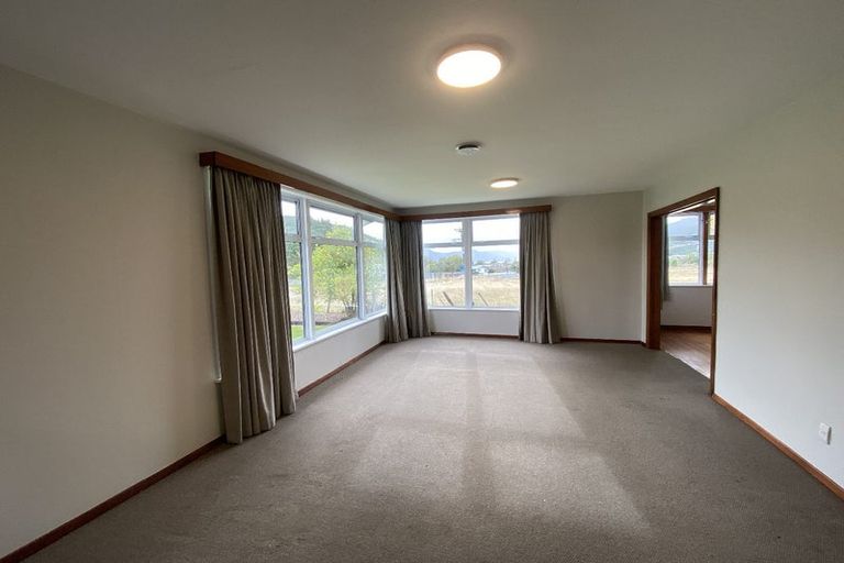 Photo of property in 224 Waikawa Road, Waikawa, Picton, 7220