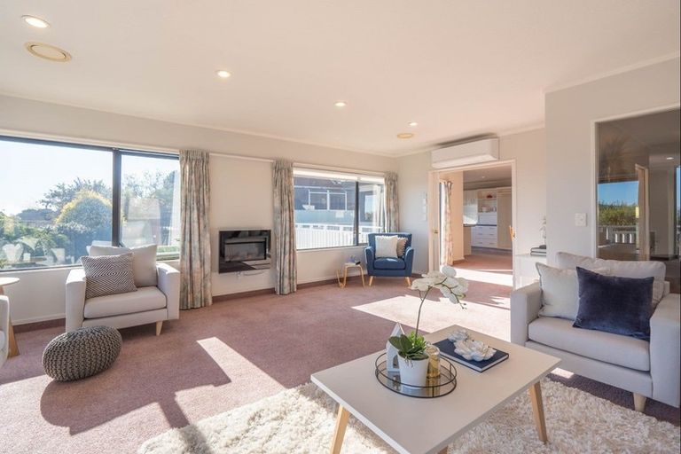 Photo of property in 11 Kea Street, Waikanae, 5036