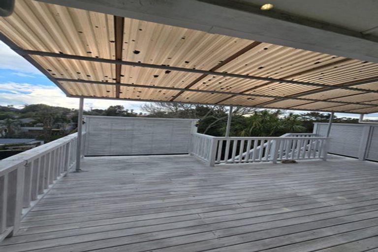 Photo of property in 18 Long Street, Torbay, Auckland, 0630