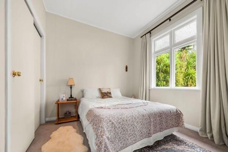 Photo of property in 6 Sandford Street, Trentham, Upper Hutt, 5018