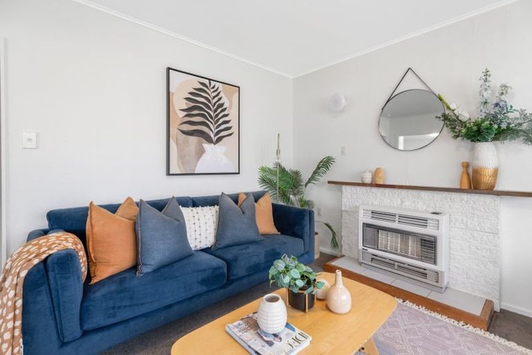 Photo of property in 27 Freyberg Street, Levin, 5510
