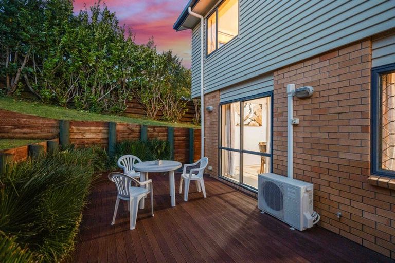 Photo of property in 22a Marvon Downs Avenue, Pakuranga Heights, Auckland, 2010