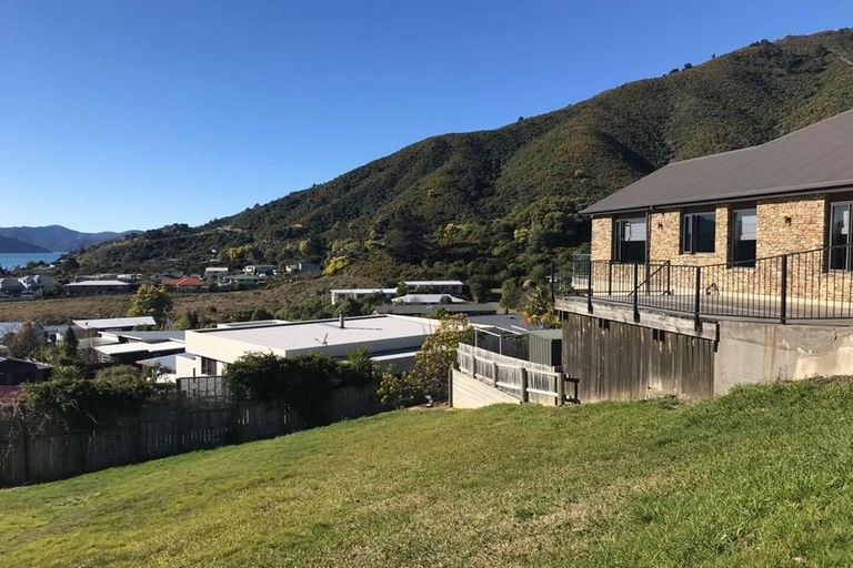 Photo of property in 7 Moana Heights, Waikawa, Picton, 7220