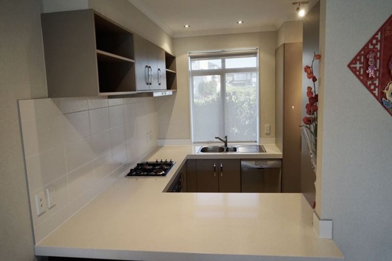 Photo of property in 100 Flat Bush School Road, Flat Bush, Auckland, 2019