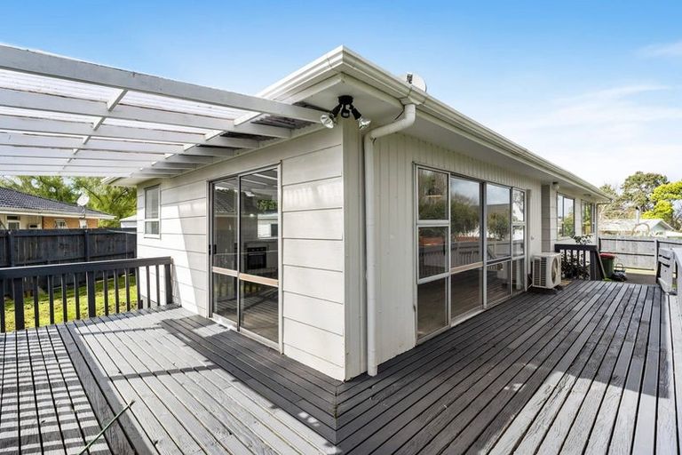 Photo of property in 14 Chantal Place, Red Hill, Papakura, 2110