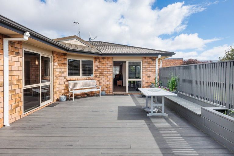 Photo of property in 30 Daniel Place, Kelvin Grove, Palmerston North, 4414