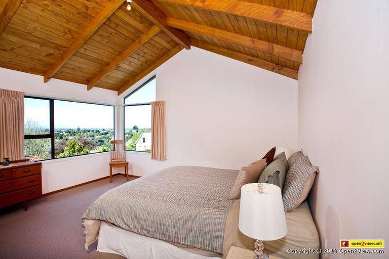 Photo of property in 150 Oaktree Avenue, Browns Bay, Auckland, 0630