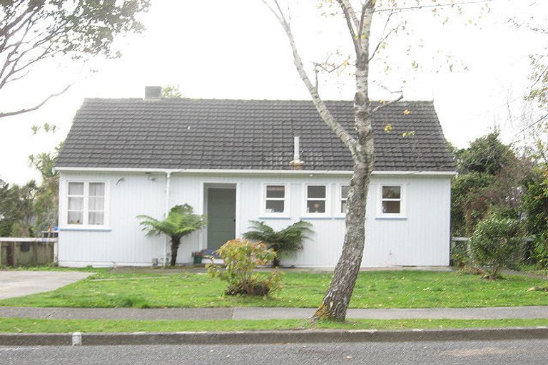 Photo of property in 28 Cleland Crescent, Naenae, Lower Hutt, 5011