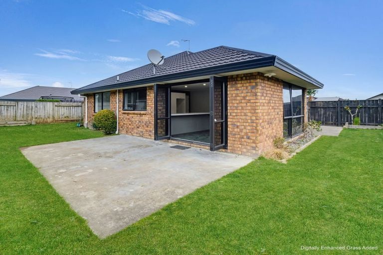Photo of property in 72 Geneva Terrace, Kelvin Grove, Palmerston North, 4414