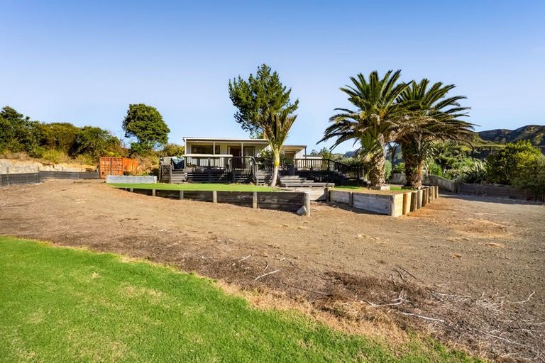 Photo of property in 173 Te Mahoe Road, Mokau, 4376