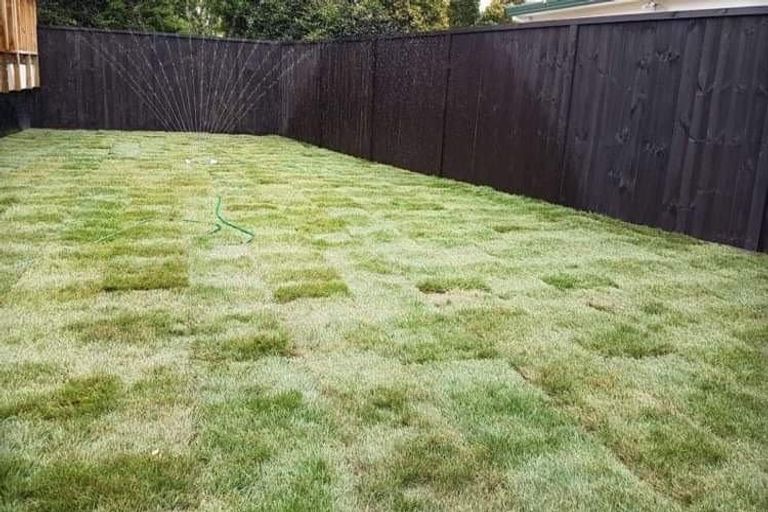 Photo of property in 12 Alston Avenue, Kelston, Auckland, 0602