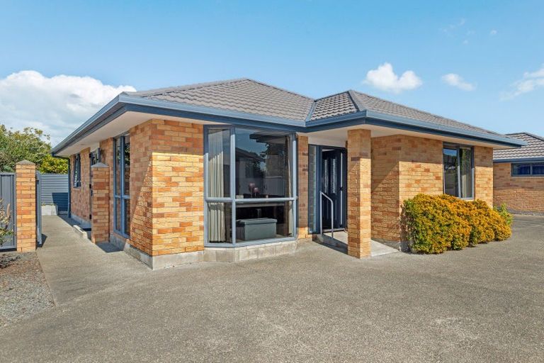 Photo of property in 18 Leon Street, Riverdale, Gisborne, 4010