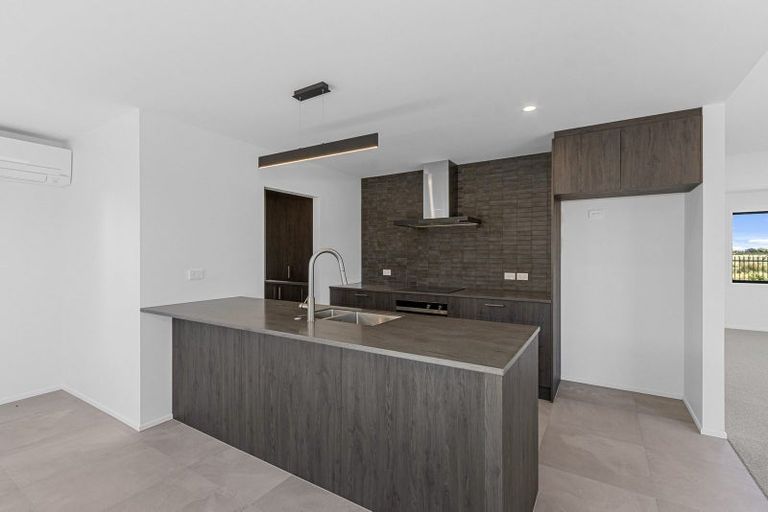 Photo of property in 28 Candlesticks Crescent, Lincoln, 7608