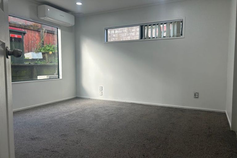 Photo of property in 29 Goodwood Drive, Goodwood Heights, Auckland, 2105
