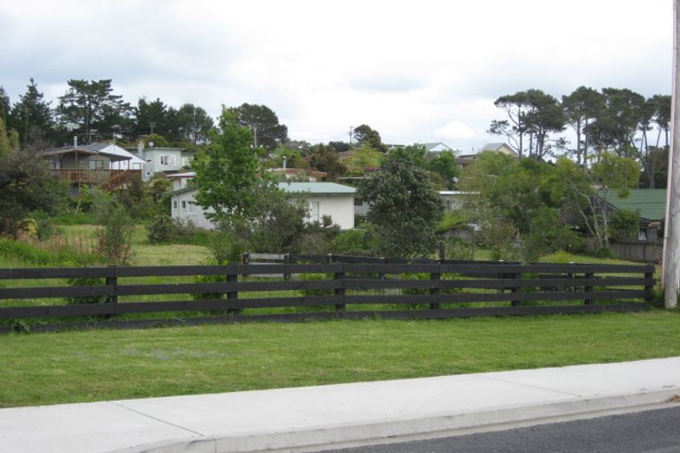 Photo of property in 25 Brandon Road, Manly, Whangaparaoa, 0930