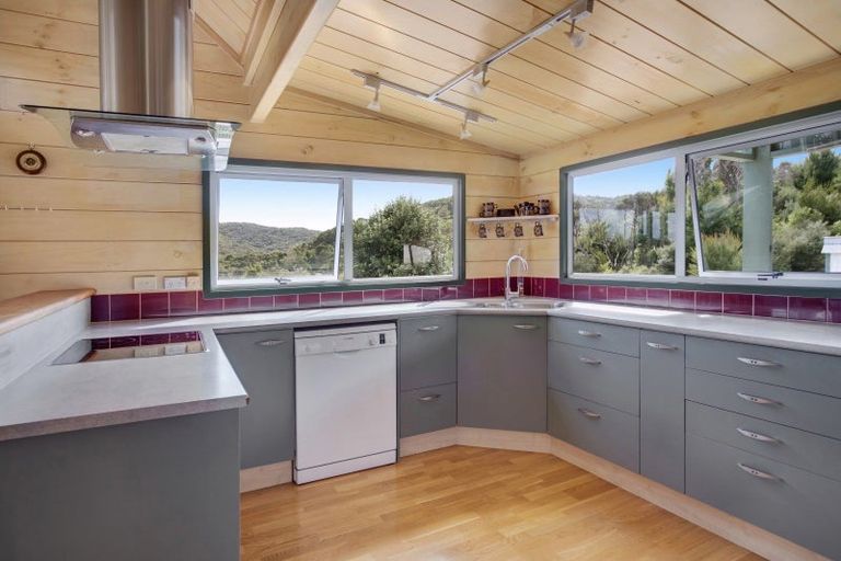 Photo of property in 16 Lichen Grove, Russell, 0272