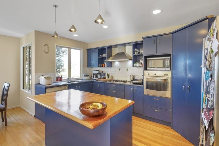 Photo of property in 4 Dunkeld Lane, Redcliffs, Christchurch, 8081