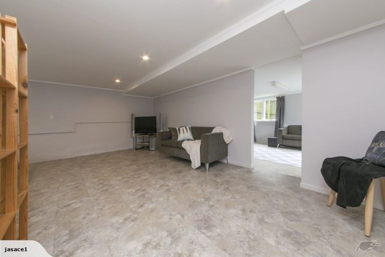 Photo of property in 36 Stottholm Road, Titirangi, Auckland, 0604