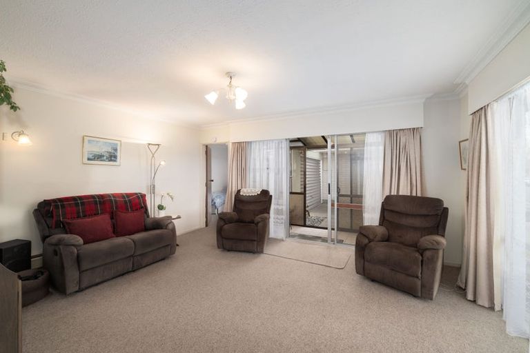 Photo of property in 1/19 Northfield Road, Casebrook, Christchurch, 8051