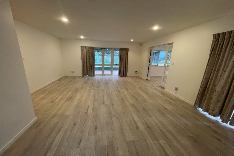 Photo of property in 1/11 Mandica Place, Sunnynook, Auckland, 0632