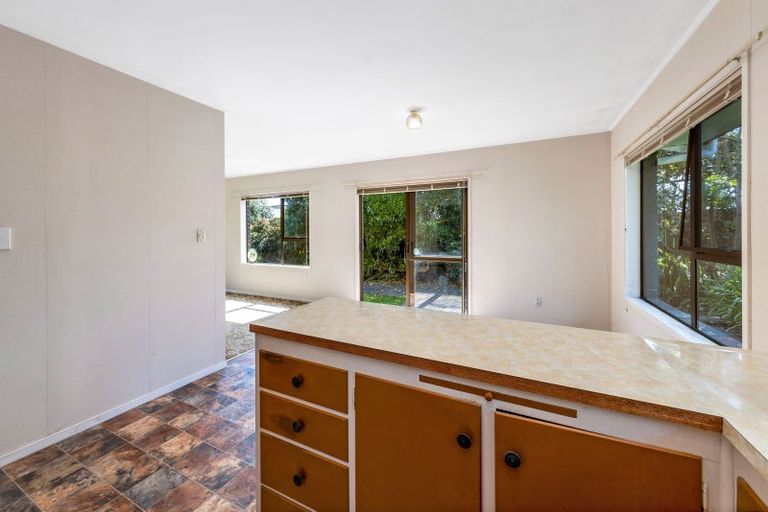 Photo of property in 2/35 Ti Nana Crescent, Henderson, Auckland, 0610