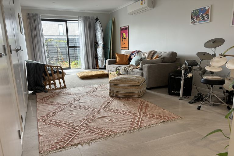 Photo of property in 36 Clark Road, Hobsonville, Auckland, 0616