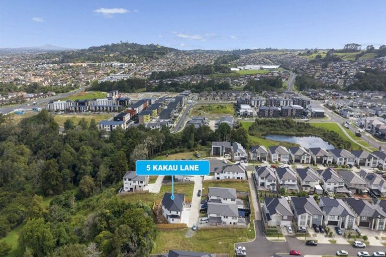 Photo of property in 5 Kakau Lane, Flat Bush, 2019