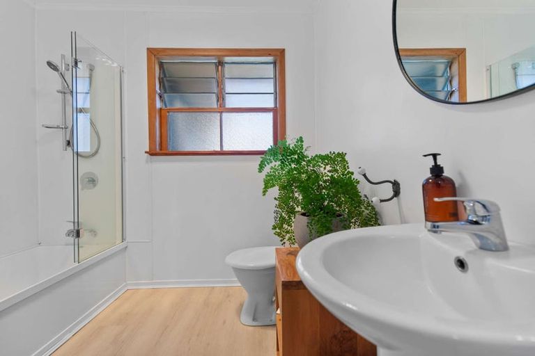 Photo of property in 27 Roosevelt Road, Western Heights, Rotorua, 3015